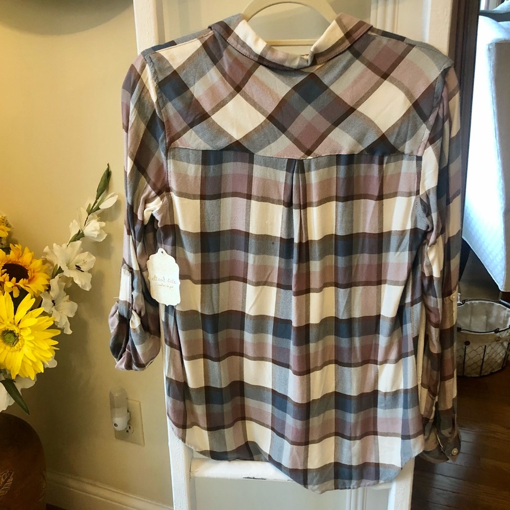 🆕Altar’d State Harrison Button Up Top. Size Small. - Picture 2 of 4
